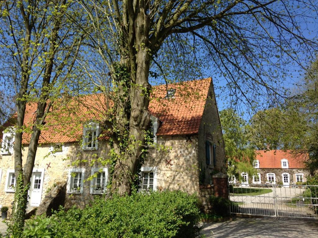 Bed and Breakfast La Ferme Du Dizacre Leubringhen Esterno foto